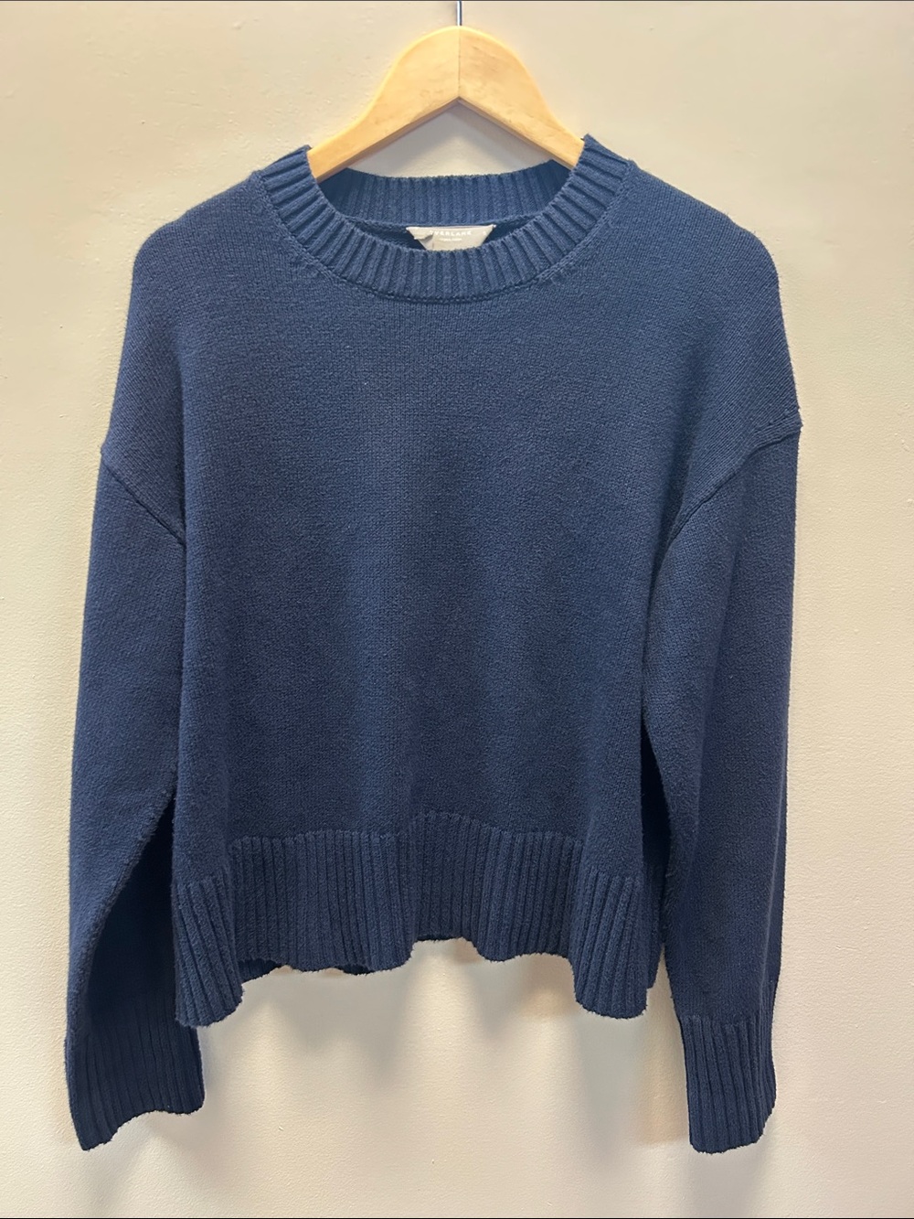 Everlane Organic Cotton Women's Navy Crewneck Sweater - Classic Comfortable Knit